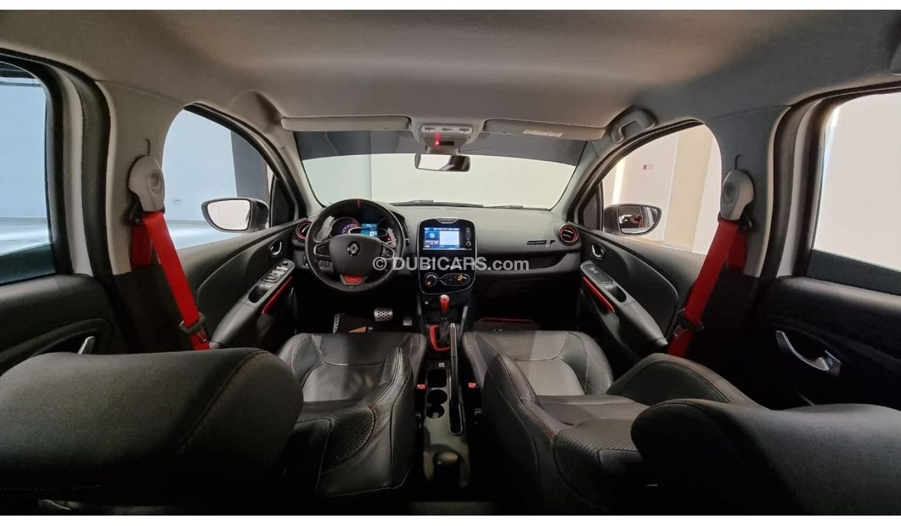 رينو كليو 2016 Renault Clio RS, Warranty, Service History, Low Kms, GCC