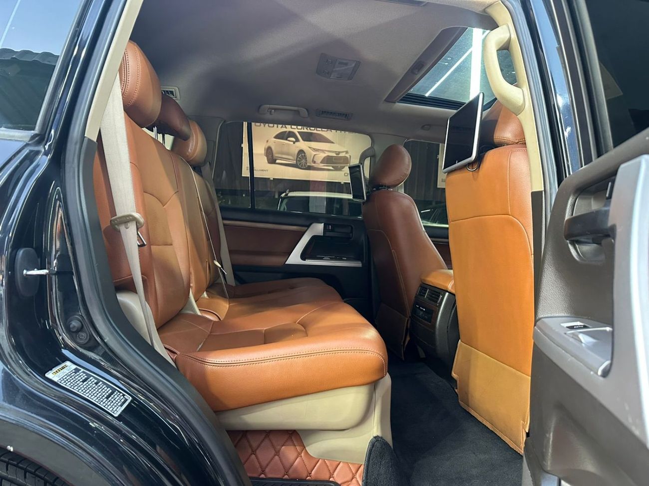 تويوتا لاند كروزر 