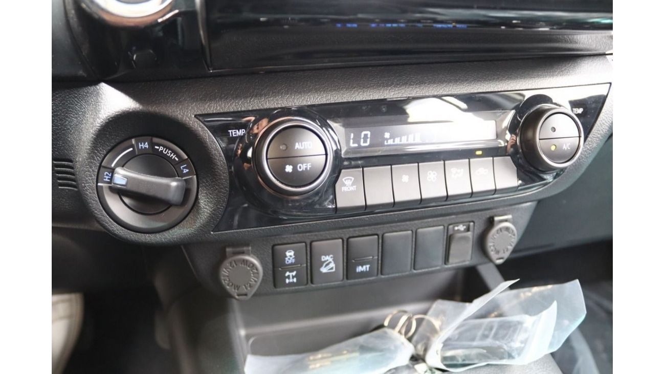 Toyota Hilux 2023 TOYOTA HILUX ADVENTURE 2.8 DIESEL MANUAL TRANSMISSION  **التصدير فقط خارج الخليج**