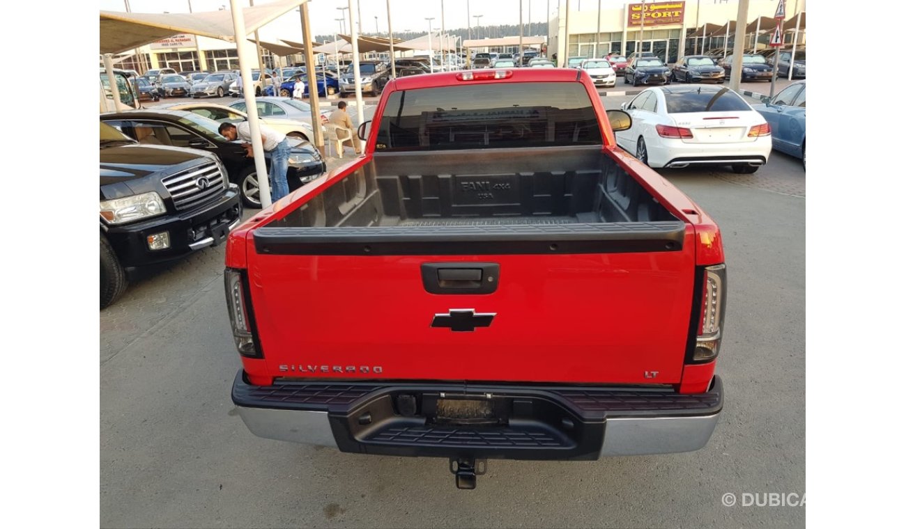 Chevrolet Silverado 2013 GCC car prefect condition full service full option