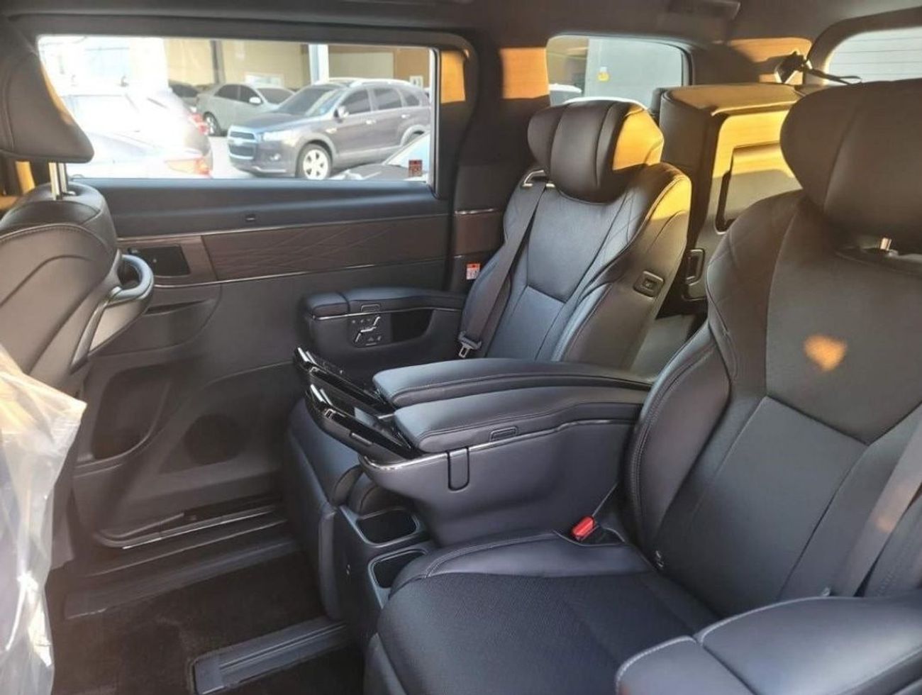 تويوتا ألفارد 2.5 Petrol / HYBRID / Model 2024