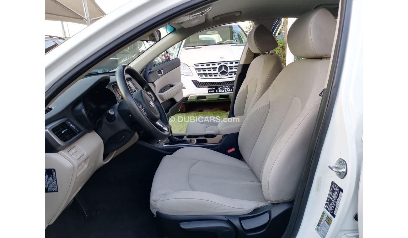 Kia Optima 2016 model, cruise control, sensor wheels, camera screen, in excellent condition, you do not need an