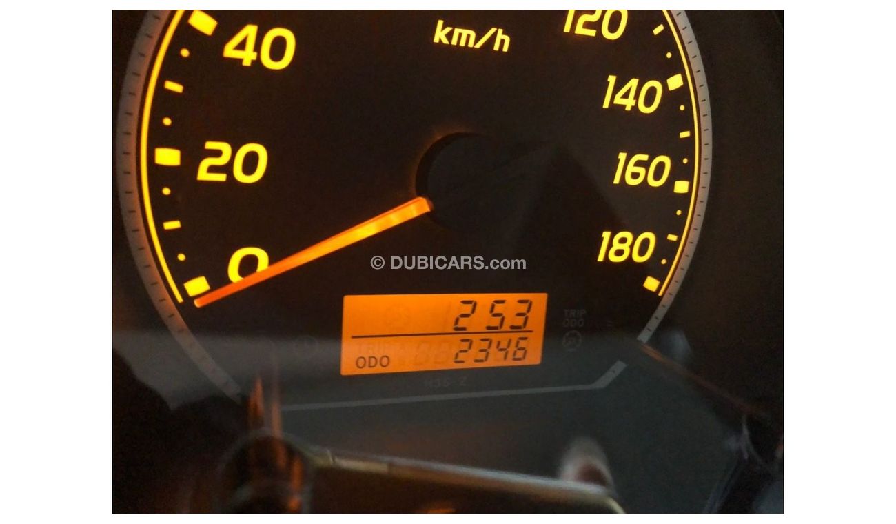 Toyota Hiace Toyota Hiace Highroof Bus 15 seater, A/T, model:2012. Free of accident.only done 2300 km