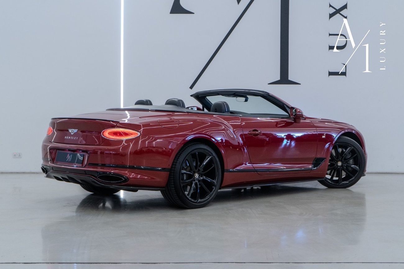 بنتلي كونتيننتال جي تي سي 2020 Bentley Continental GTC Mulliner 1 of 100, Carbon Body Kit, GCC Specs, With Warranty