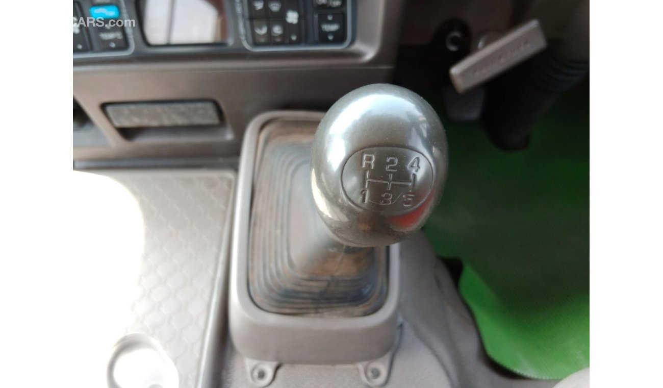 Mitsubishi Rosa MITSUBISHI ROSA BUS RIGHT HAND DRIVE (PM1411)