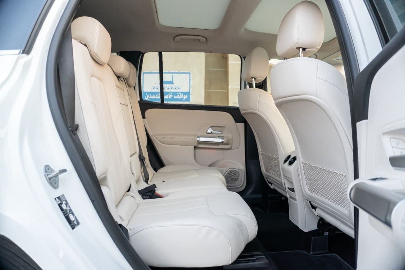 مرسيدس بنز GLB 250 4MATIC 2.0L (221 HP)