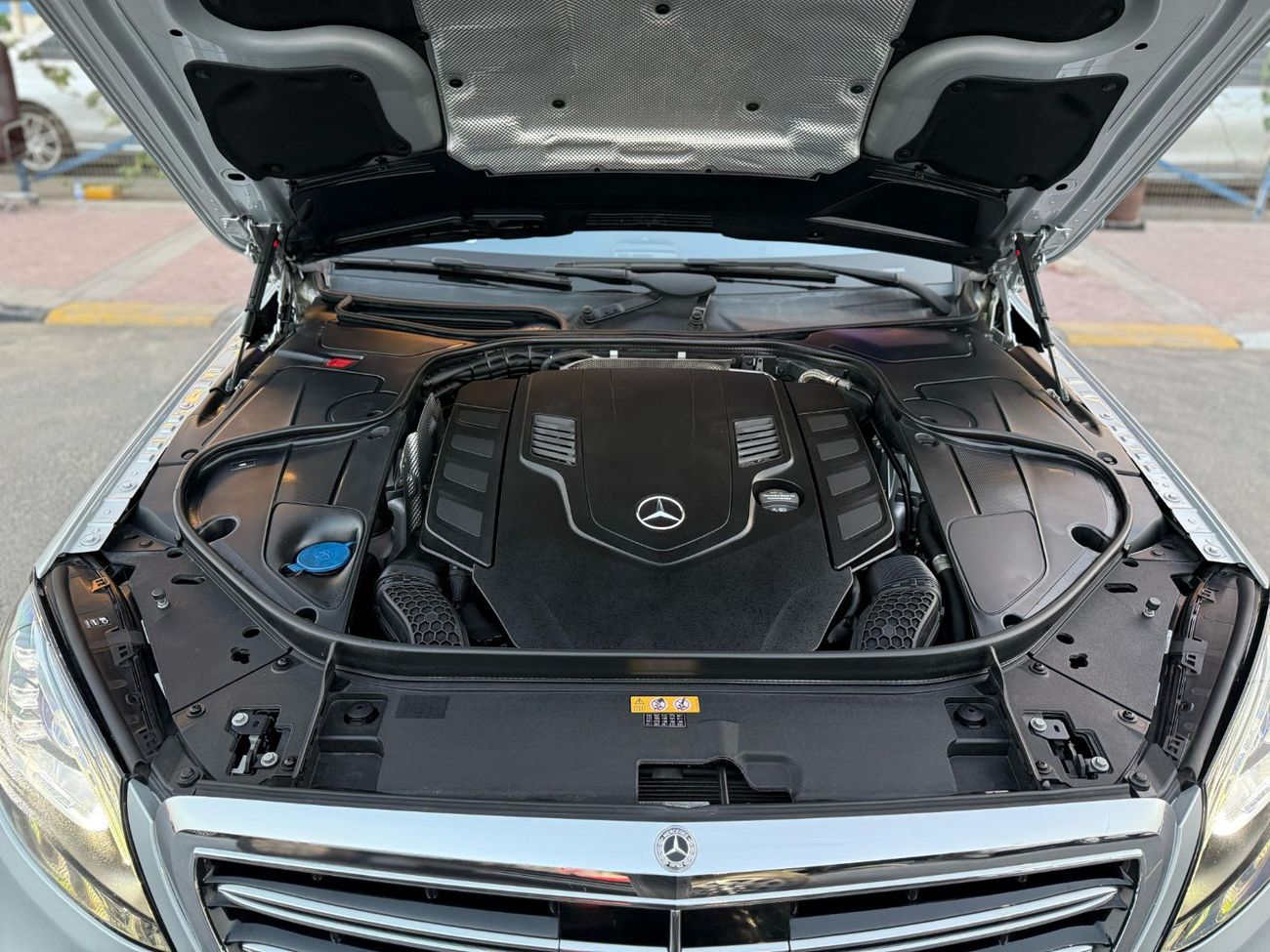 مرسيدس بنز S 560