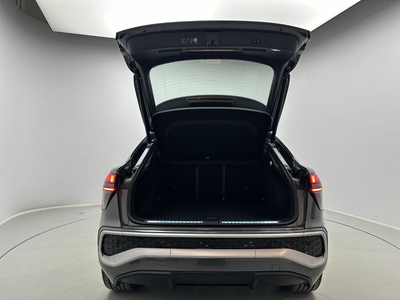 Audi Q3 Sportback TFSI quattro 204hp Premium Edition (Ref# 20884)