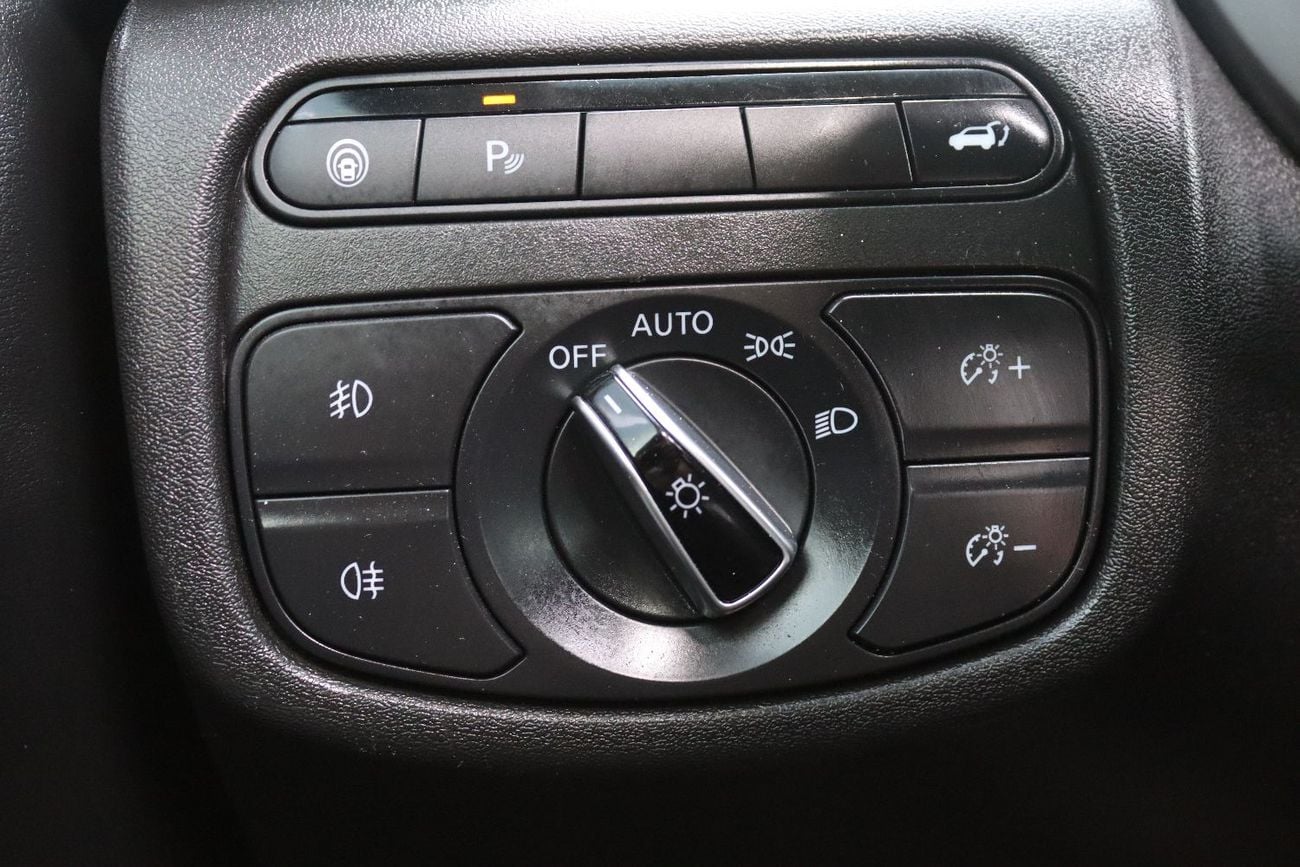 Infiniti Q50 Luxe 3.0L Infiniti Q50 - 2022 - GCC - Full Option - Accident-Free - 6 (V) - 3.0L - Excellent Conditi