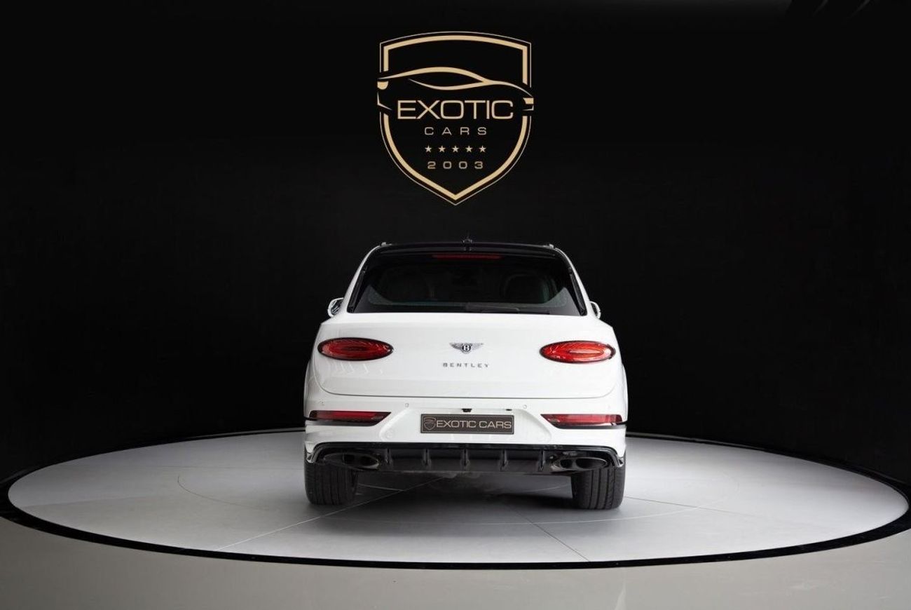 بنتلي بينتايجا Bentley Bentayga Speed Black Edition W12