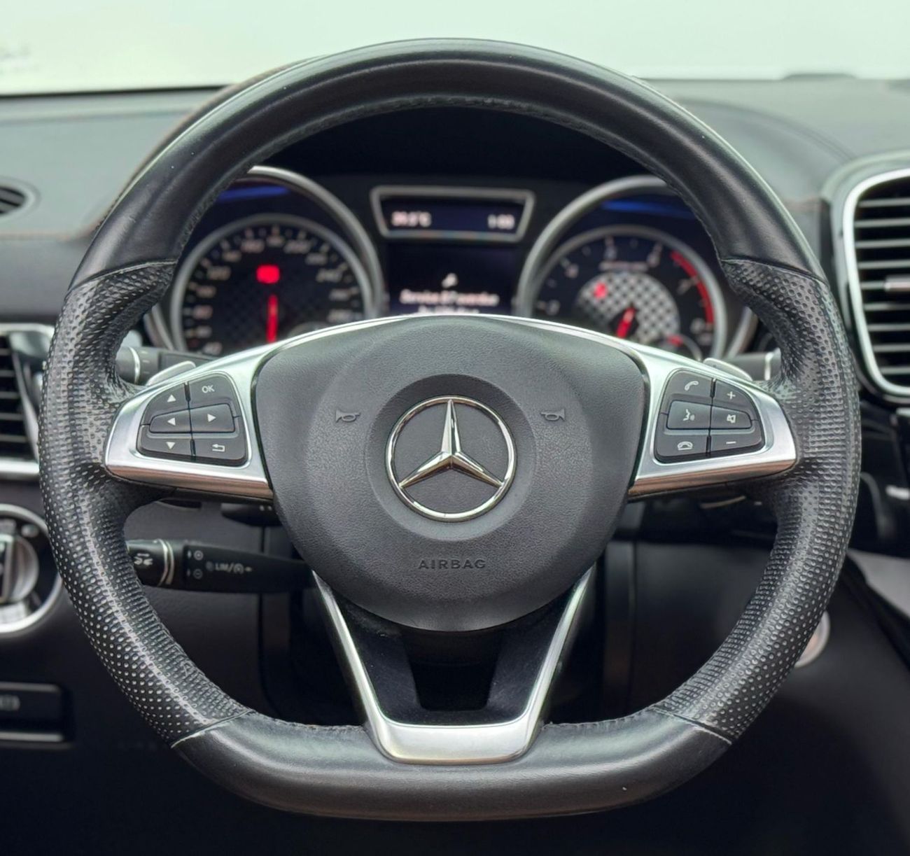 مرسيدس بنز GLE 43 AMG 2019 Mercedes Benz GLE43 AMG, Warranty, Full Mercedes Service History, Excellent Condition, GCC
