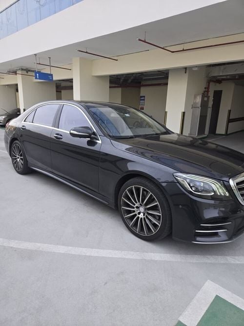 مرسيدس بنز S 560 Std 4.0L (463 HP)