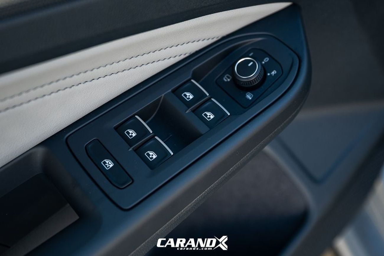 Volkswagen Golf R-Line 1.5L 2025