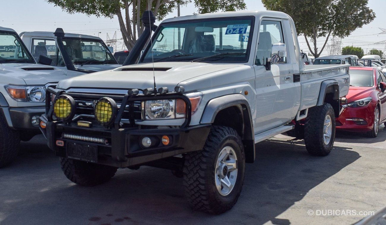 Toyota Land Cruiser Pick Up 4X4 Diesel Right Hand Drive  Clean Car