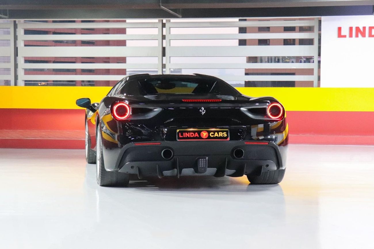 Ferrari 488 F142M