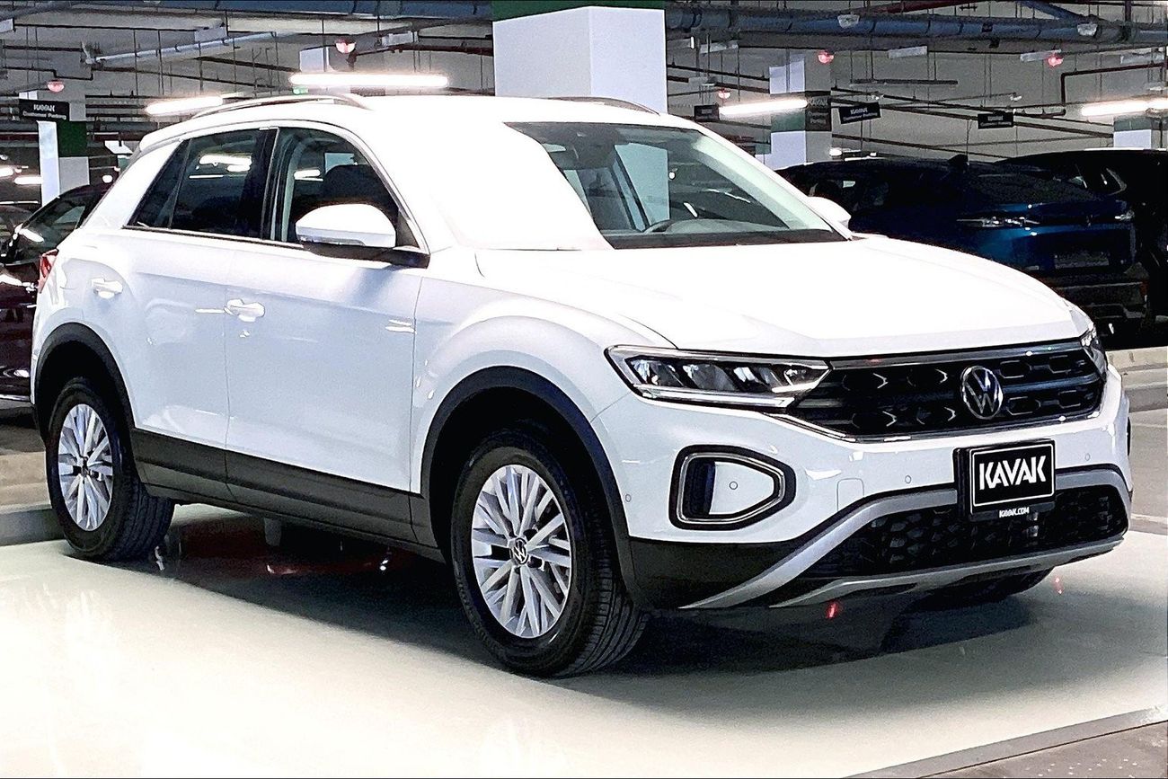 بي أم دبليو 318i Executive | شامل الضمان | 0 ﺪﻔﻋﺓ ﺃﻮﻟﻯ