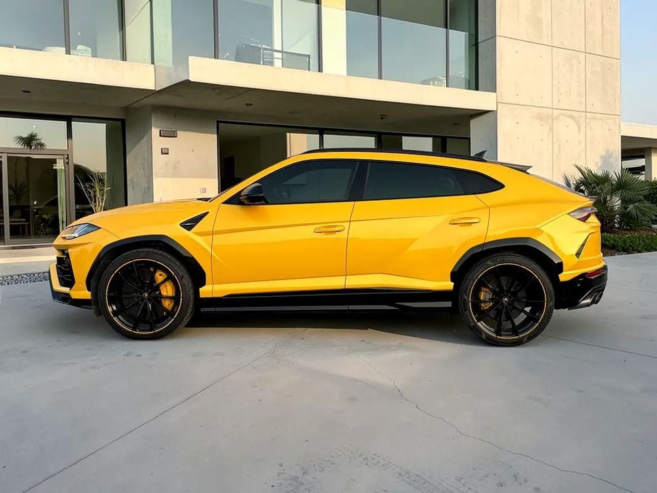Lamborghini Urus AED 12,800 P.M. | 0% DP | LAMBORGHINI URUS | UNDER WARRANTY TILL FEB 2027 | GCC