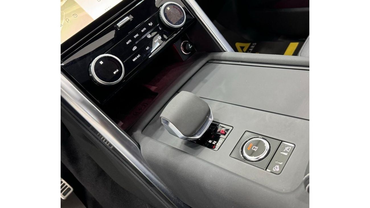 لاند روفر دسكفري R-ديناميك SE 2021 Land Rover Discovery P360 SE R-Dynamic, June 2027 Land Rover Warranty + Service Pa