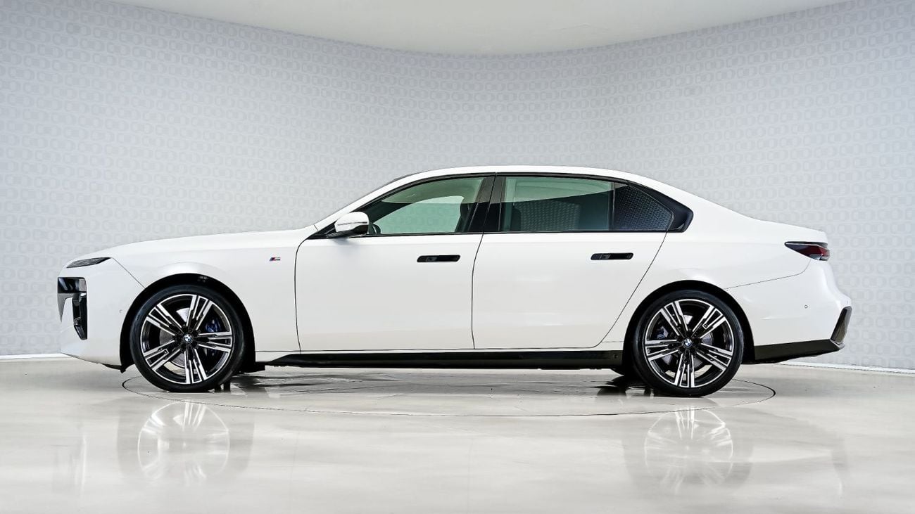 BMW 740i M Sport Individual | AED 4,807 PM | Warranty, Service July 2028, High Option | Special Offer