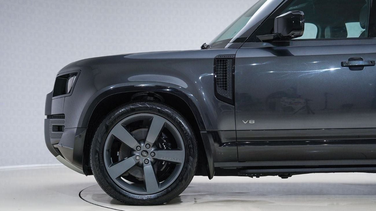 لاند روفر ديفندر 110 P525 V8 Edition - Ramadan Buy Now Pay September - AED 6,571 P/M