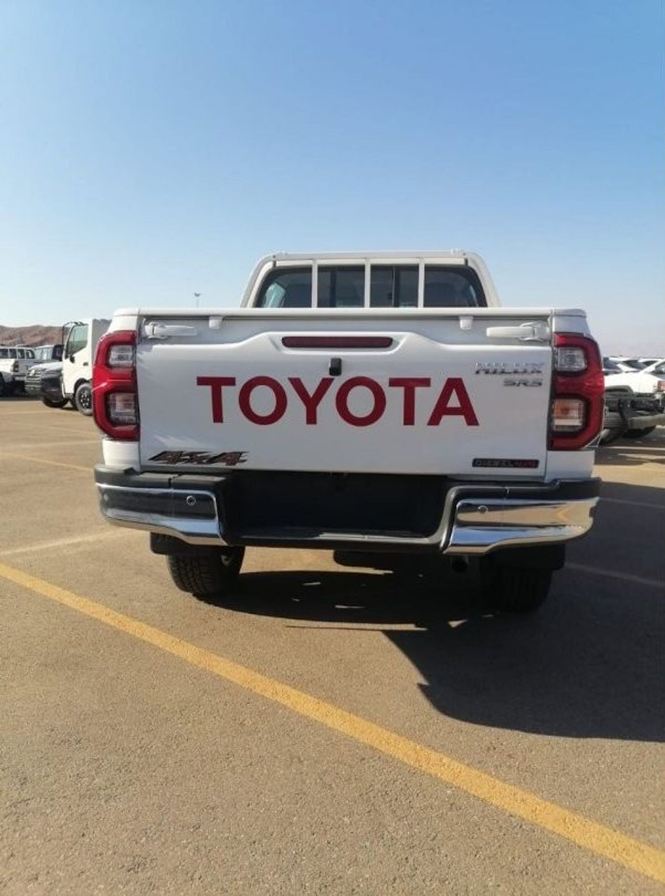 Toyota Hilux New 2023 Toyota Hilux 2.4L SR5 Diesel Full option 4X4 Automatic Zero KM