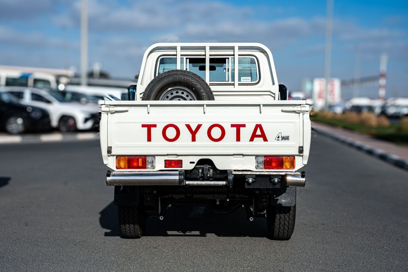 Toyota Land Cruiser Pick Up Toyota Land Cruiser LC79 Pickup 2.8L Diesel