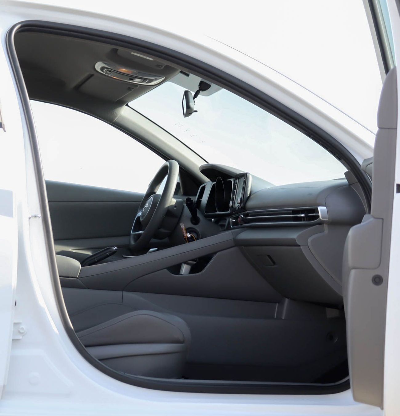 Hyundai Elantra Smart 1.6L Hyundai Elantra 2022 GCC 1.6 L accident-free,  in excellent condition, 706 P.M