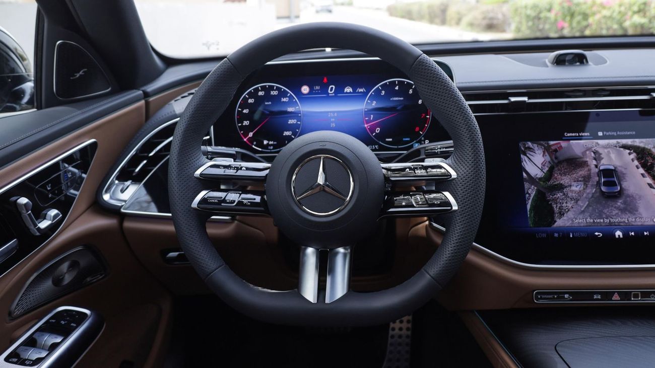 مرسيدس بنز E300 AMG EQ Boost 2.0T RWD 2026 GCC 0Km With 2 Years Unlimited Mileage Warranty @Official Dealer