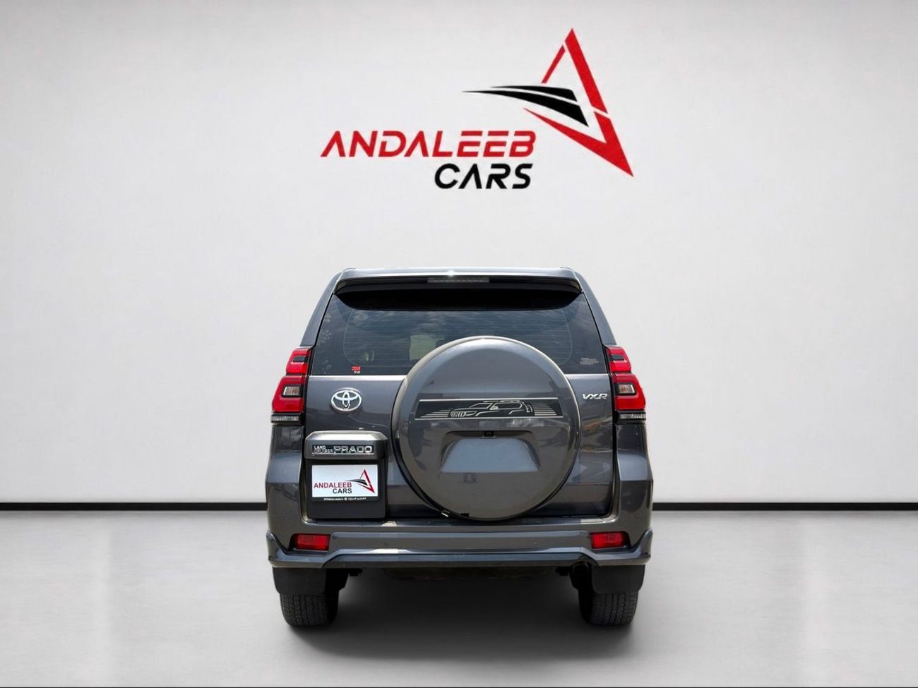 Toyota Prado VXR AED 3,020 P.M | 0% DOWN PAYMENT | TOYOTA PRADO VXR | 4.0L V6 4WD | AGENCY WARRANTY TILL 2028 | 2023