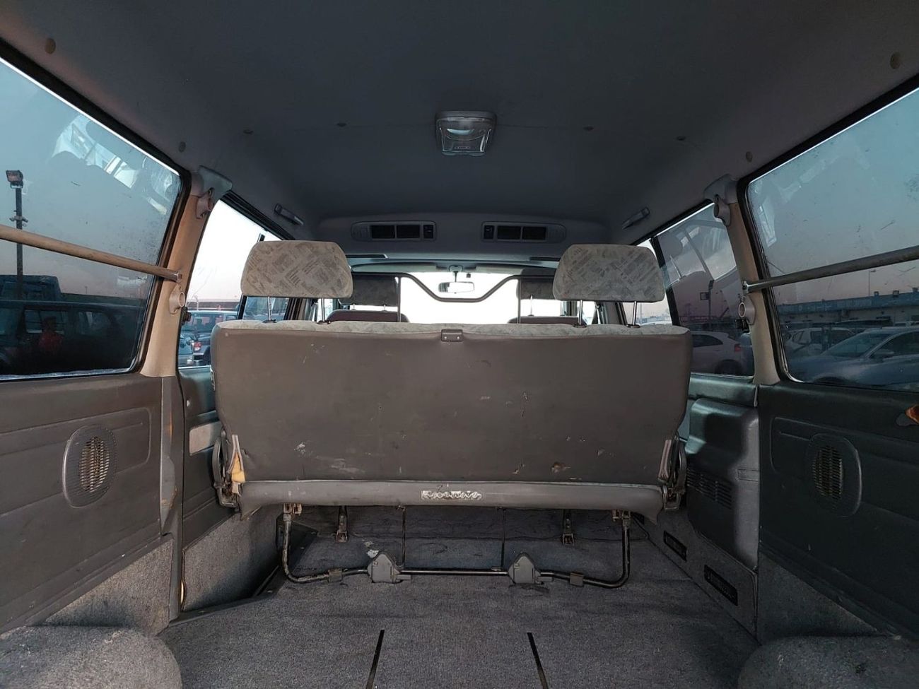 Toyota Hiace TOYOTA HIACE VAN RIGHT HAND DRIVE(PM02151)