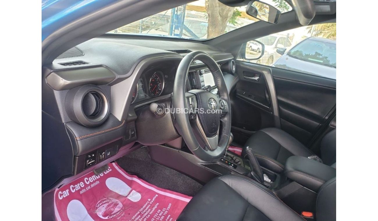 Toyota RAV4 TOYOTA RAV4 2017 BLUE SE FULL OPTION