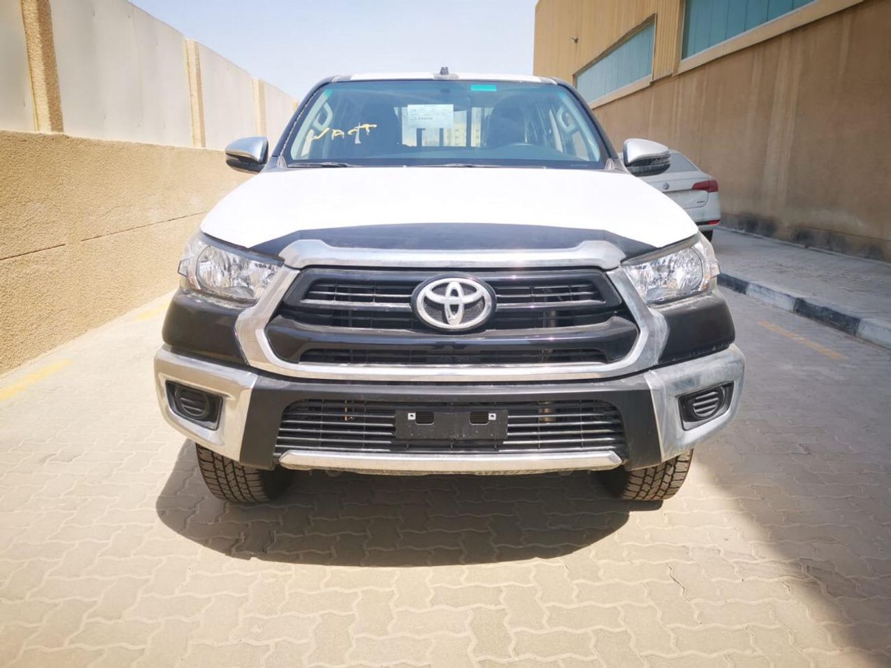 تويوتا هيلوكس DLS 2.7L