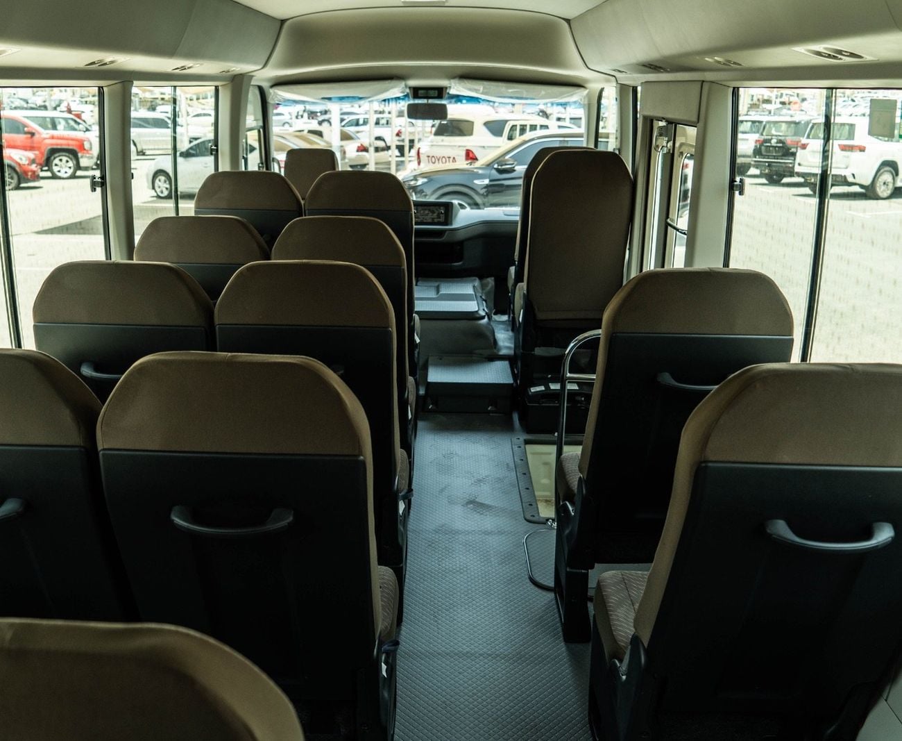 تويوتا كوستر COASTER 4.2 DIESEL || 23 Seater || 2026