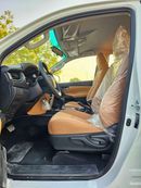 Toyota Fortuner SR5 / MID OPTION / 2.7L PETROL / AUTO AC / KEY START / (CODE # FPE1)