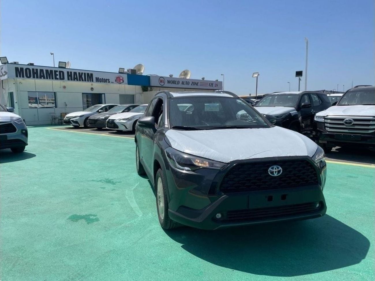 تويوتا كورولا كروس 2023 TOYOTA COROLLA CROSS 1.8L Hybrid Automatic Zero KM