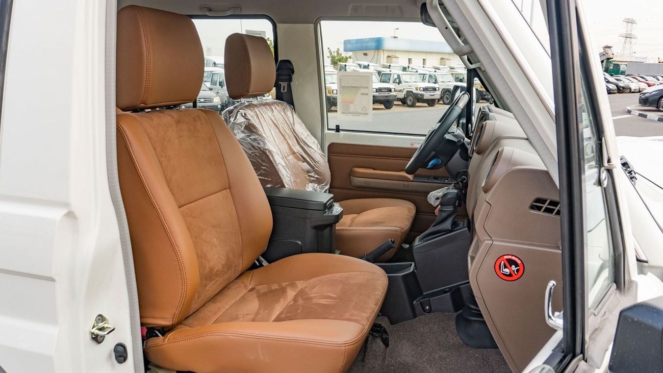تويوتا لاند كروزر 70 2026 Toyota Land Cruiser LC71 2.8L AT Diesel Full option (White)