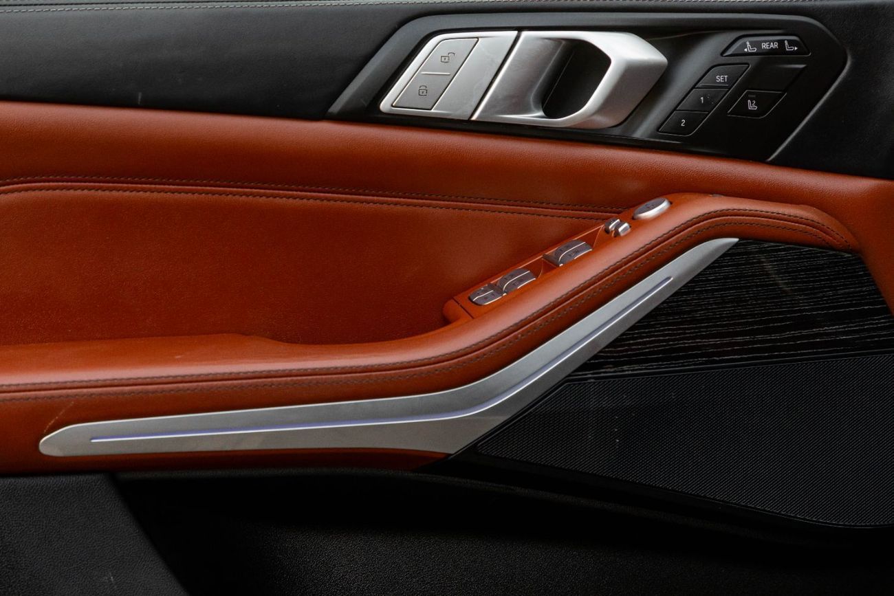 BMW X7 40i M-Kit | 5,170 P.M | 0% Downpayment | Agency Warranty!