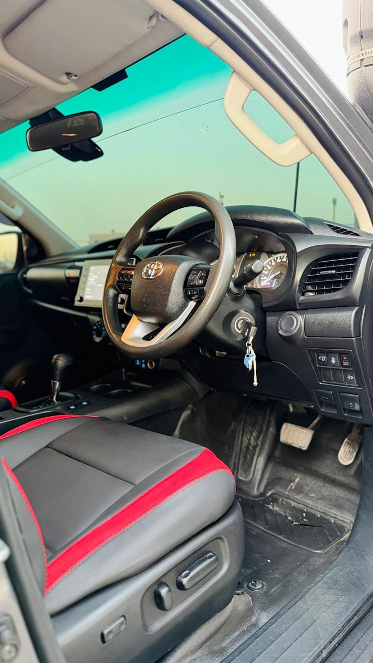 تويوتا هيلوكس OFF-ROAD MODIFIED | DOUBLE CABIN | HEAVY FRONT BUMPER | POWER SEATS | 2.8L | AUTOMATIC | 2022 | SNOR