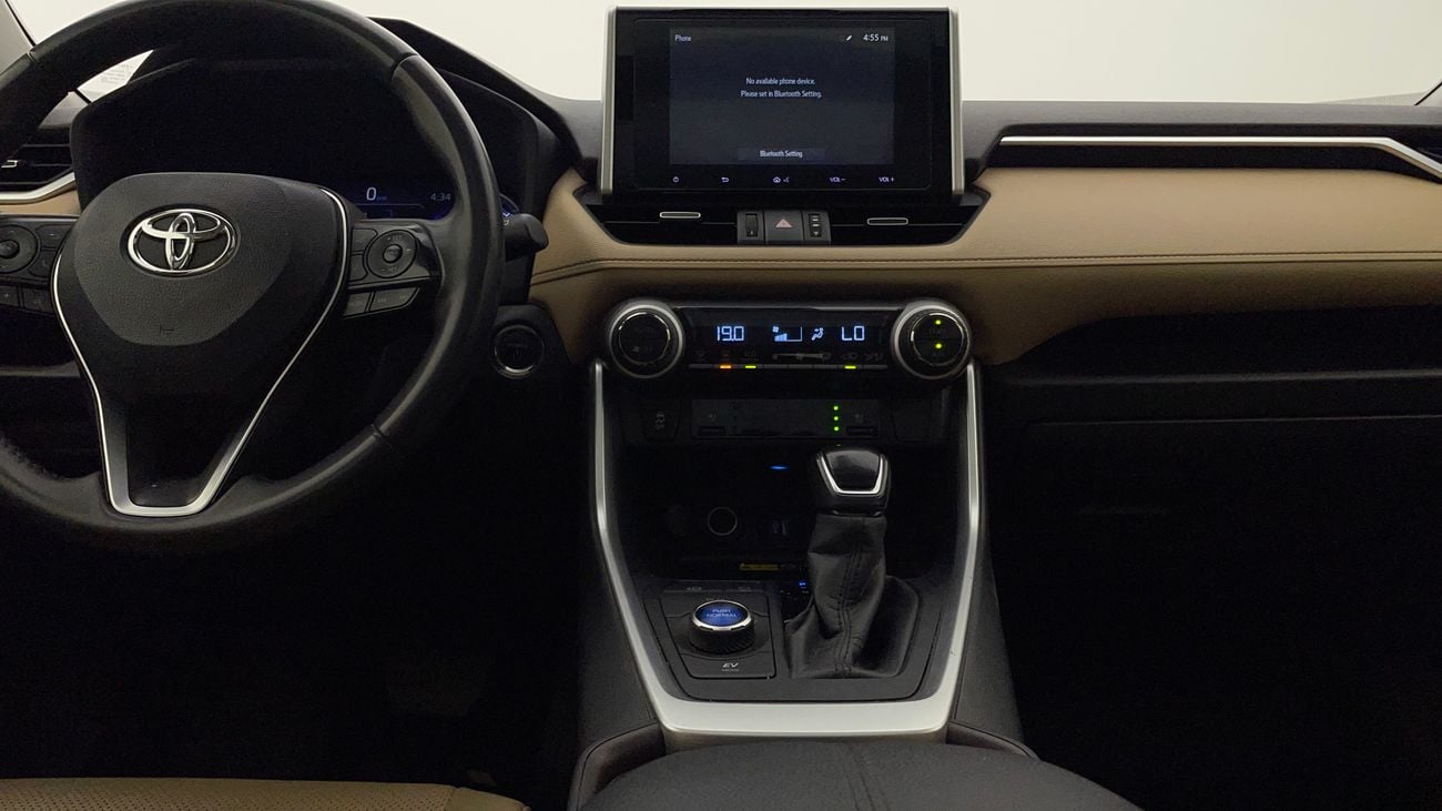 تويوتا راف ٤ VXR HEV 2.5 | بدون دفعة مقدمة | اختبار القيادة في المنزل