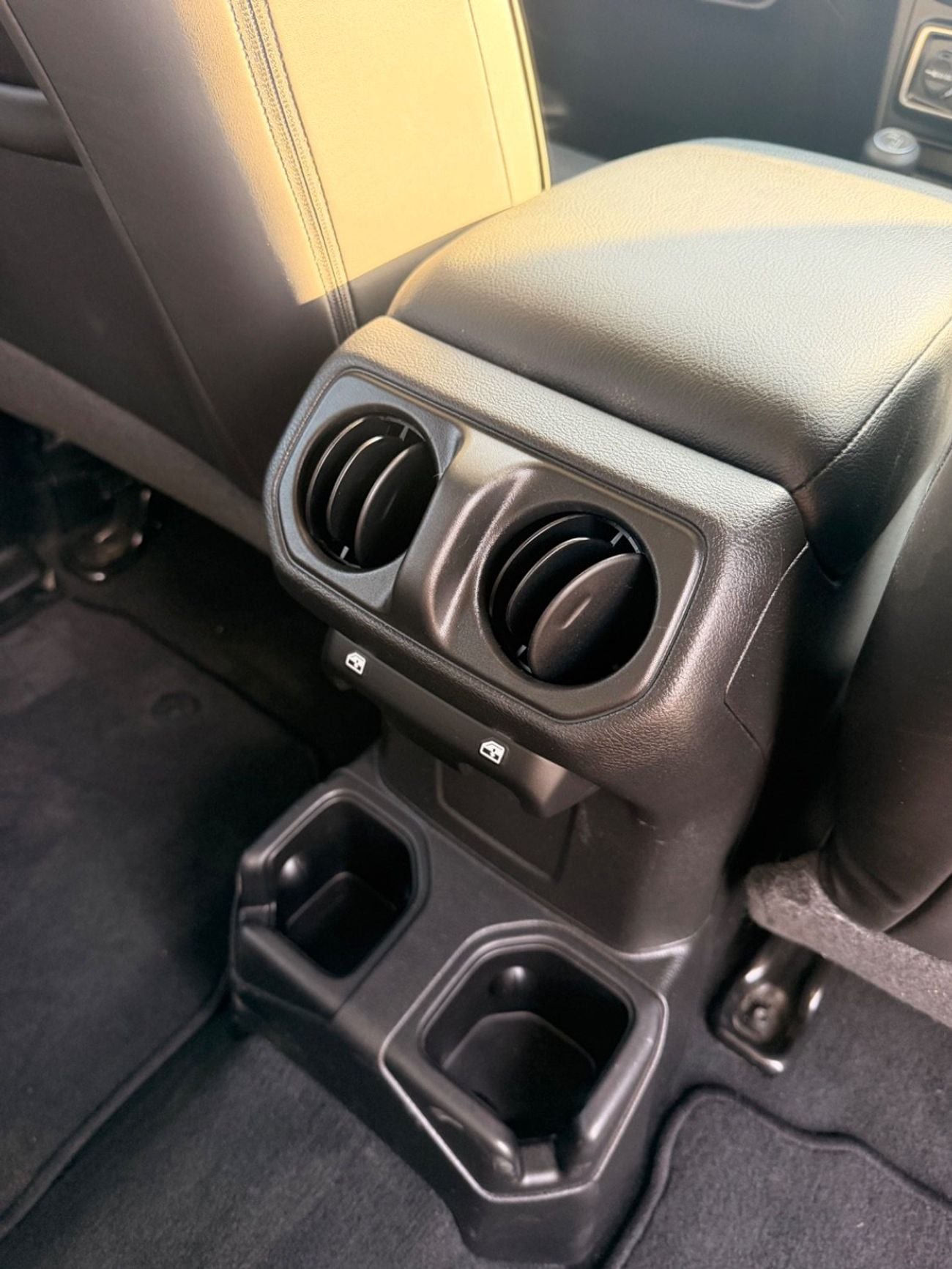 جيب Wrangler Unlimited SPORT