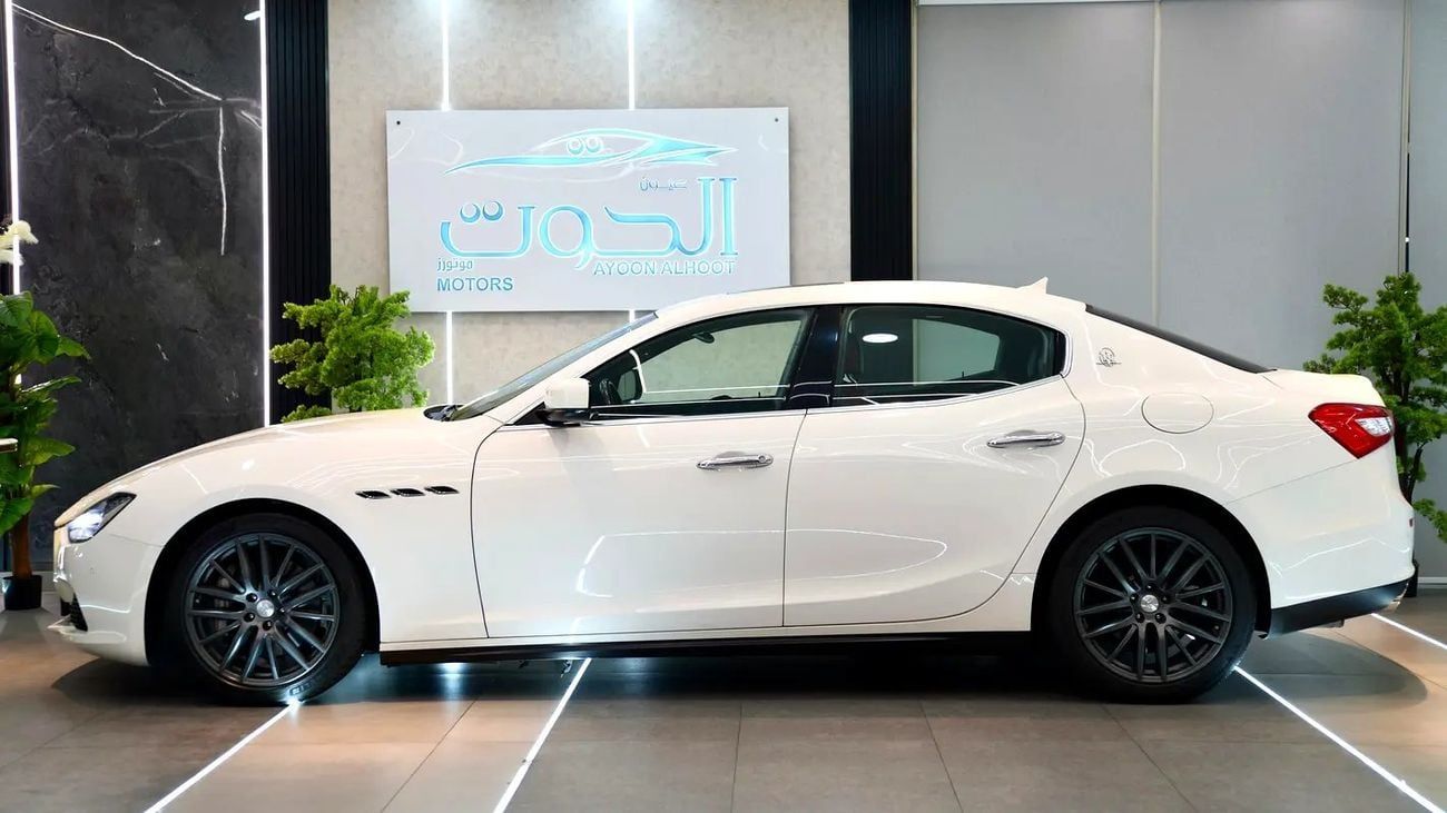 مازيراتي جيبلي BEST WHITE S Q4 V6 || TOP RANGE || GCC || RED INTERIOR || ACCIDENT FREE ||
