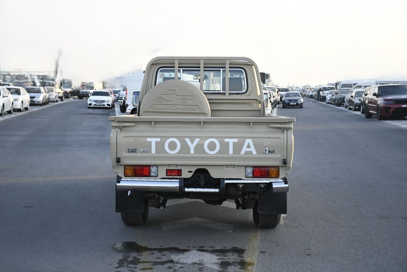 Toyota Land Cruiser Pick Up 4.5L V8 Diesel with difflock  (Ready Stock )