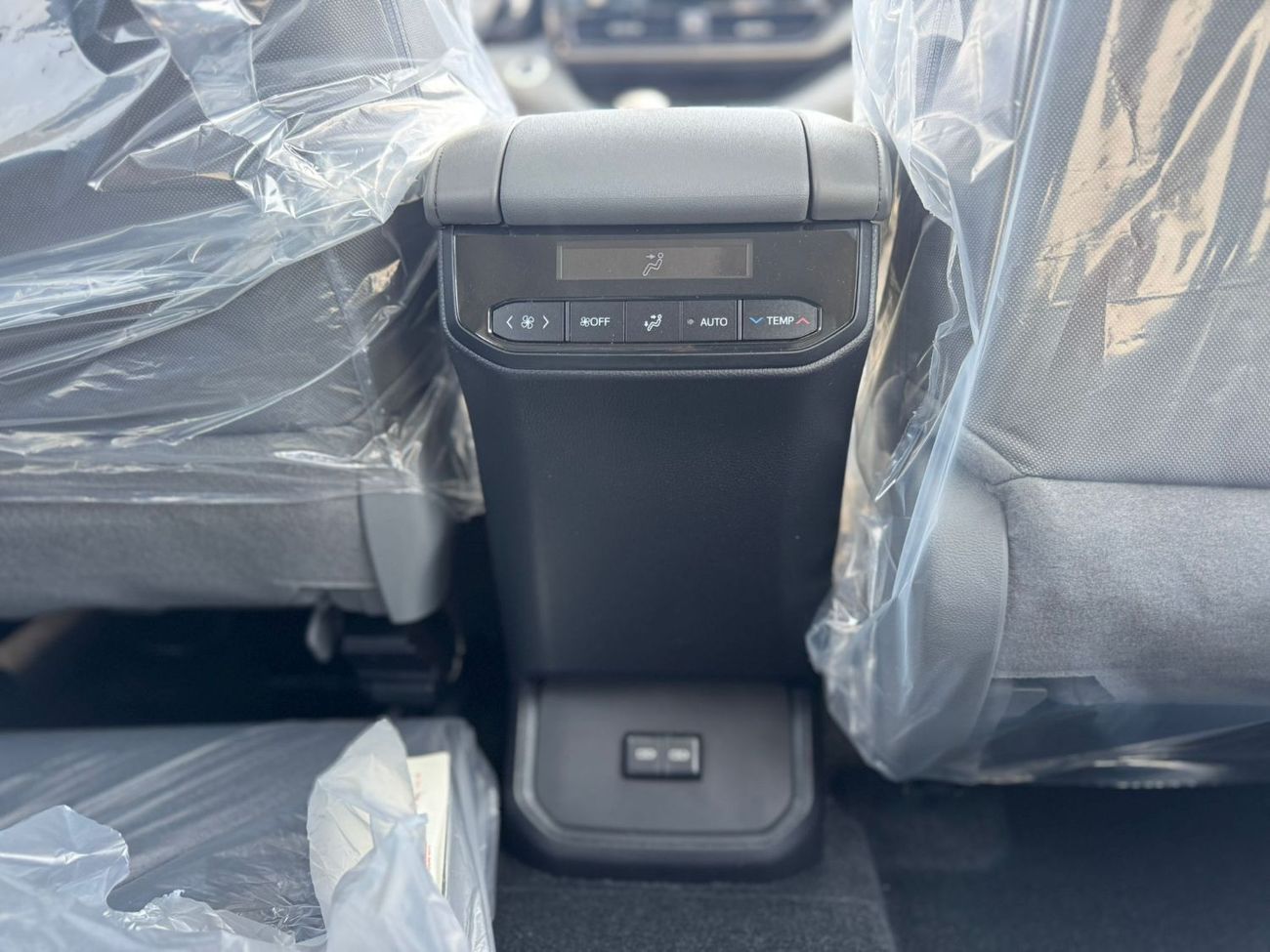 Toyota Highlander TOYOTA HIGHLANDER 2.5L 2025 GCC BLACK HEV