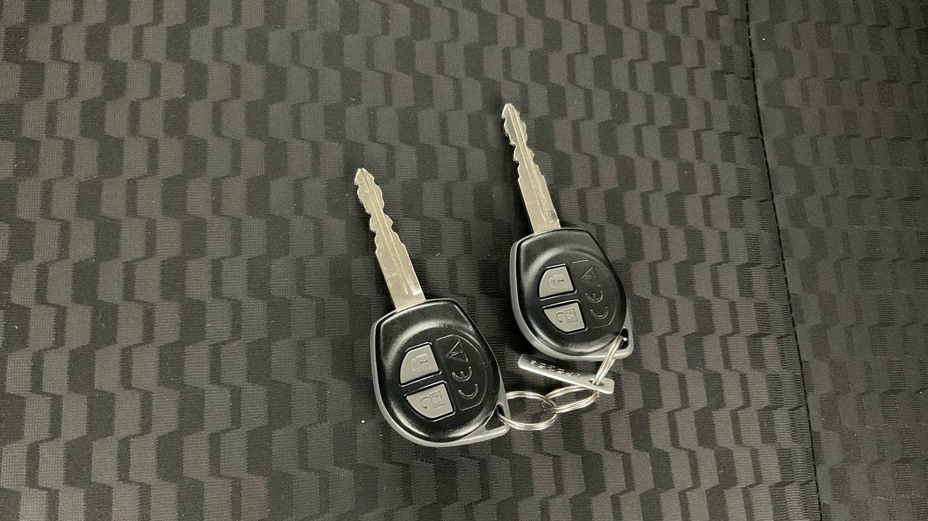 سوزوكي جيمني GLX AT | شامل الضمان | 0 ﺪﻔﻋﺓ ﺃﻮﻟﻯ