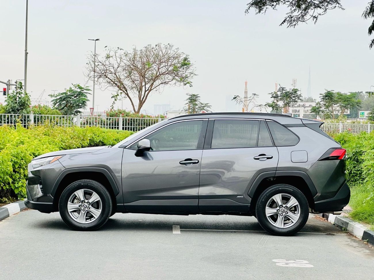 تويوتا راف ٤ 2022 Model XLE Hybrid 2.5L V4 Full Option Very Clean And Perfect condition