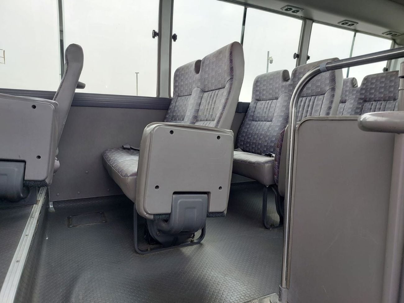 Nissan Civilian NISSAN CIVILIAN BUS RHD 2003 MODEL 4.1 L DIESEL AUTOMATIC(PM20323)