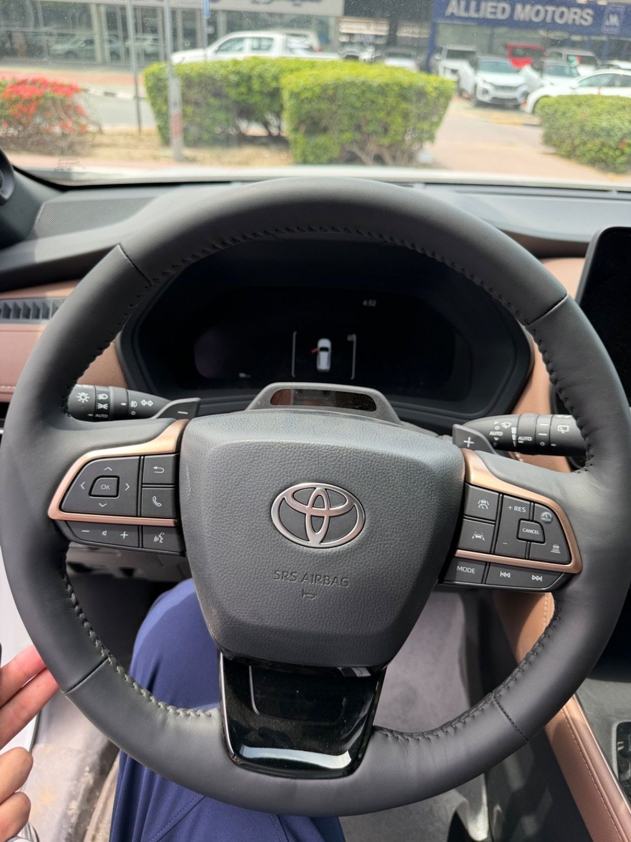 Toyota Grand Highlander Platinum Hybrid Max