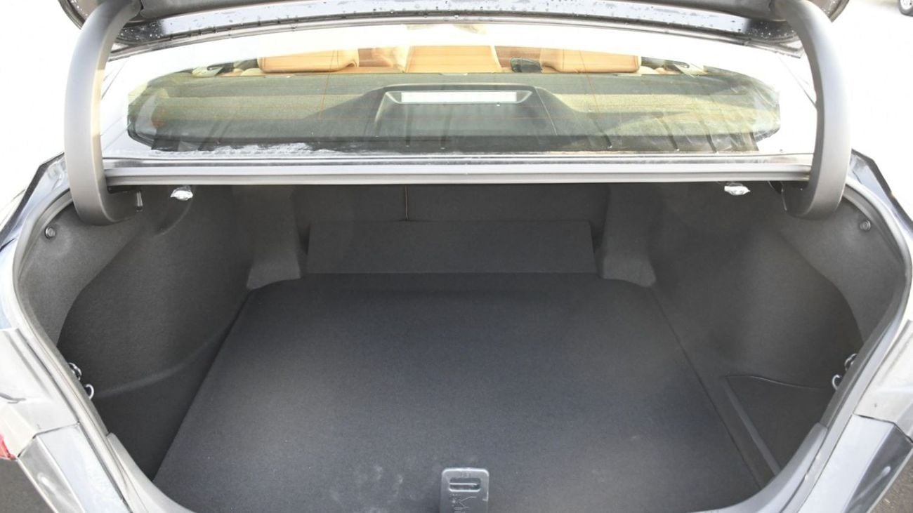 Toyota Camry GLE 2.5L Hybrid 2025YM