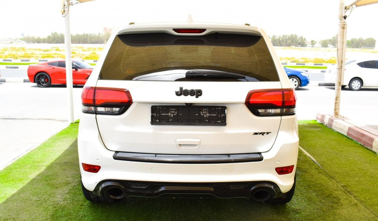 Jeep Grand Cherokee SRT