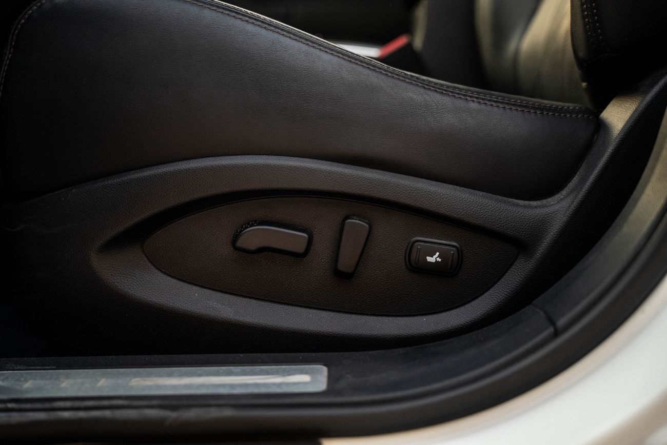 إنفينيتي QX70 Luxury 2019 GCC 3.7L V6 Full Service History